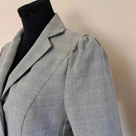 ❤️ Max Studio Grey Plaid Blazer Women's Size 2 Long  Sleeved - Picture 7 of 13